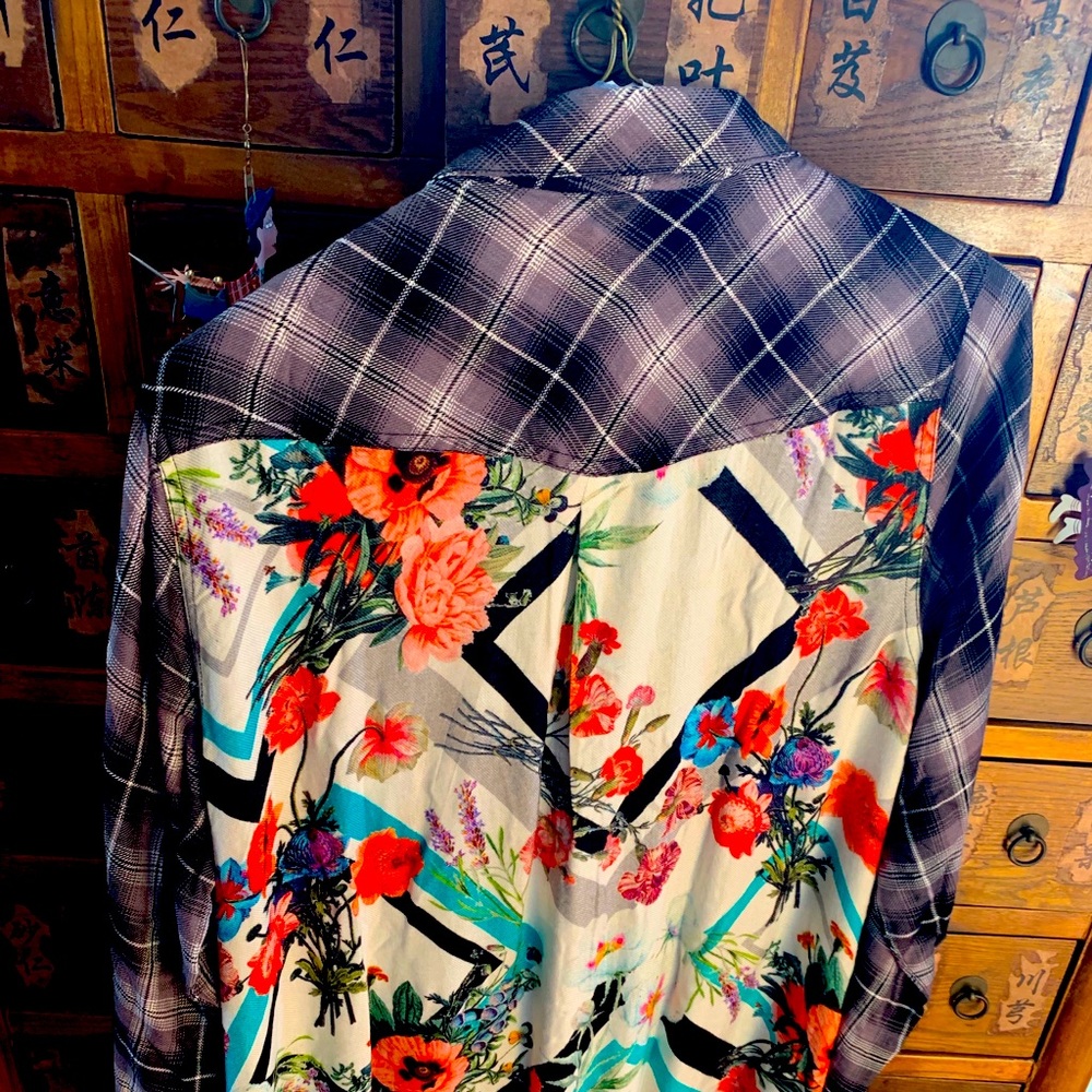 Tolani Blouse
